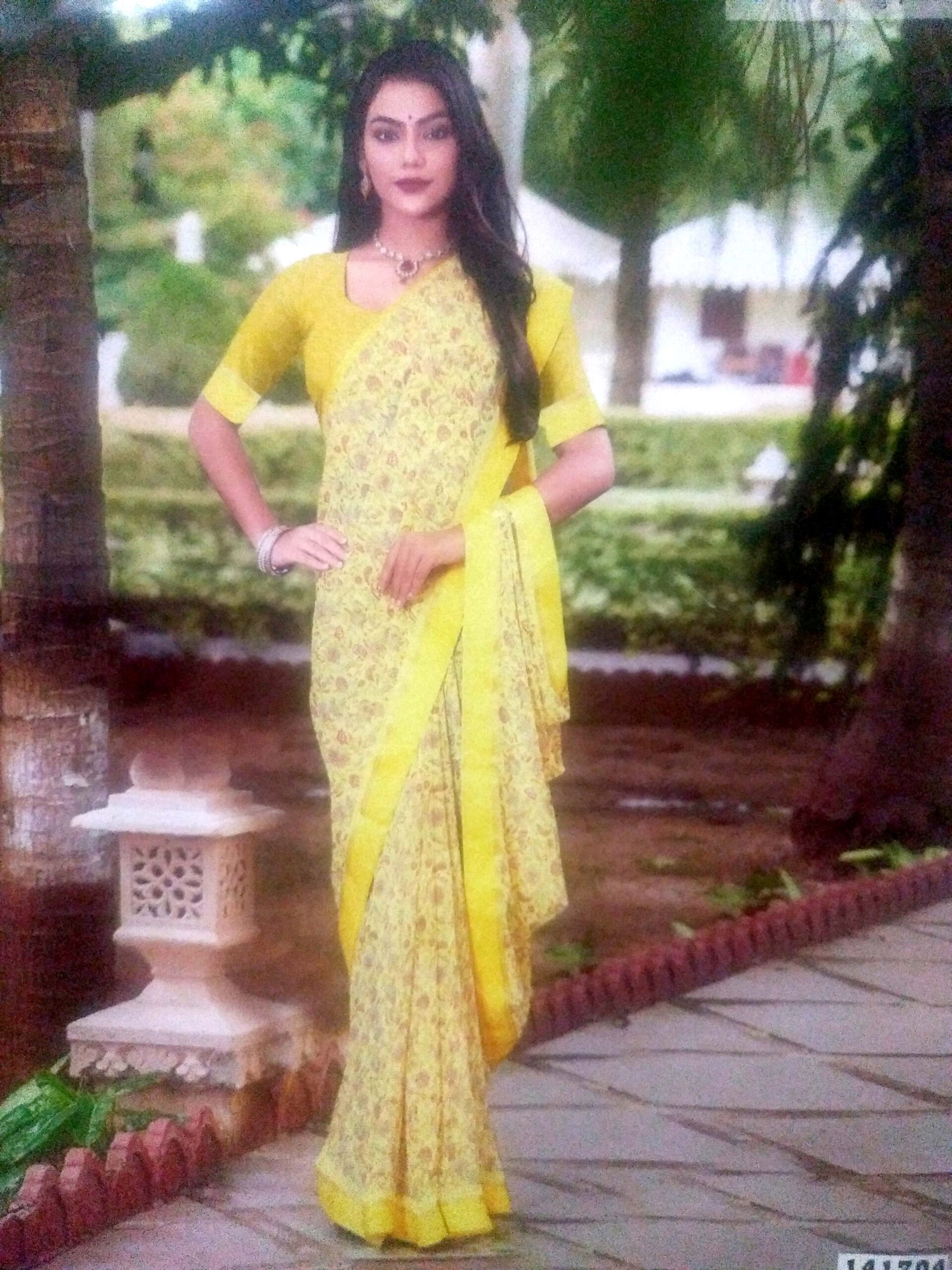 Garden Vareli Summer Roganza Viscose Brasso Floral Print Saree with Unstitched Blouse Piece - Image 3