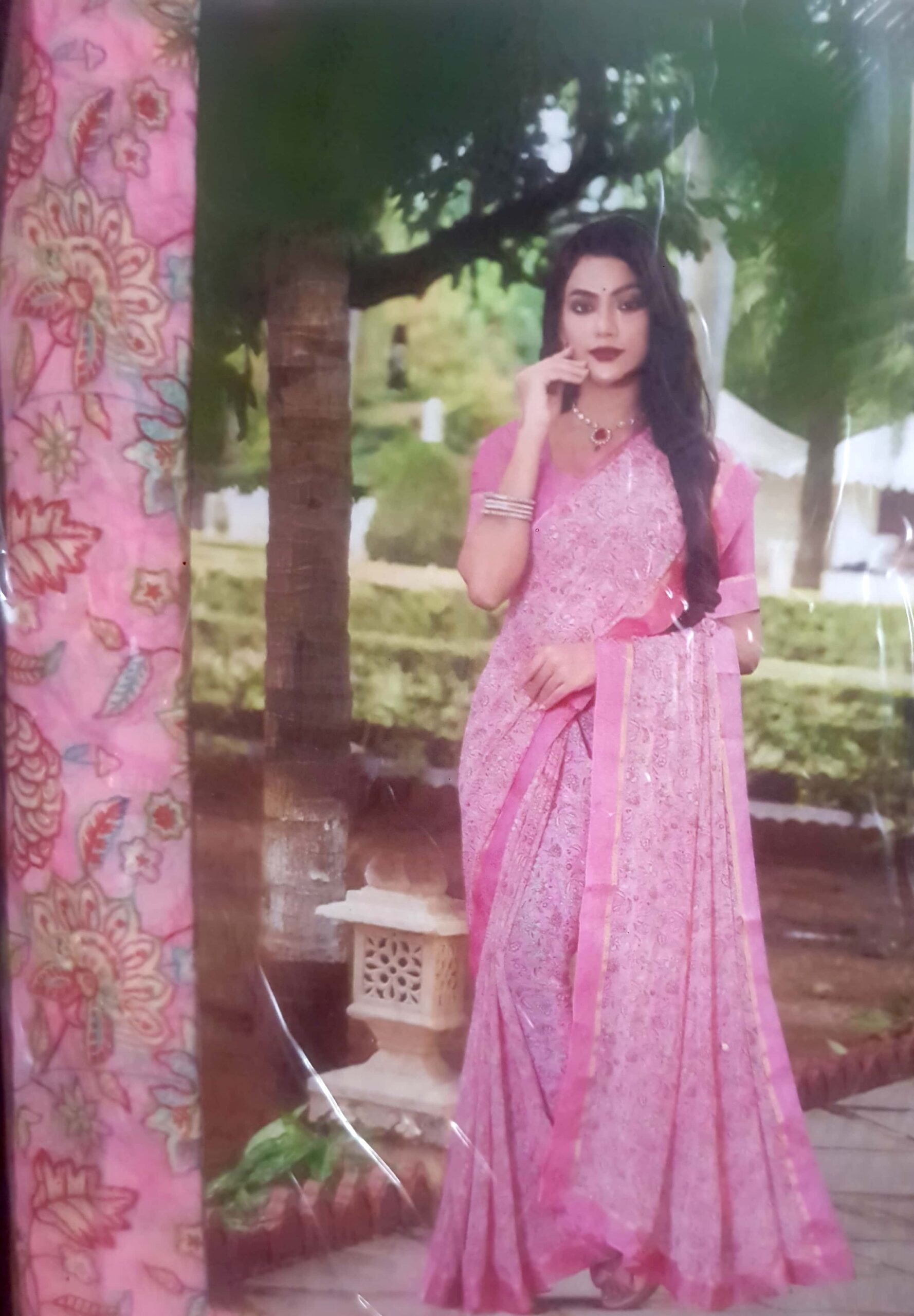 Garden Vareli Summer Roganza Viscose Brasso Floral Print Saree with Unstitched Blouse Piece
